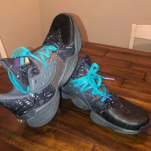 Tribal Patterns Appear On The adidas Harden Vol. 4 size 13